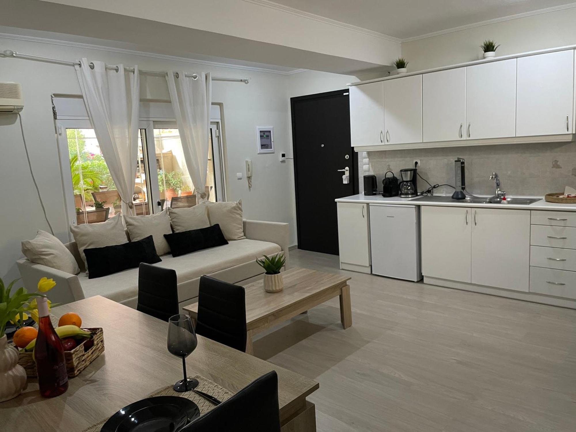Triptolemus Stay Inn อิเลฟซีนา ภายนอก รูปภาพ